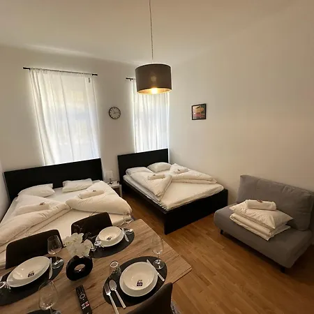 Cozy-5-Person Apartment In Vienna 5 Esterno foto