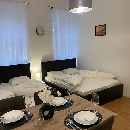 Cozy-5-Person Apartment In Vienna 5 Esterno foto